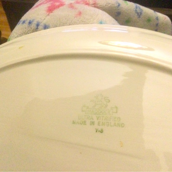 Maddock Rose Platter/Plate 10.5 x 8.5 - Picture 2 of 2